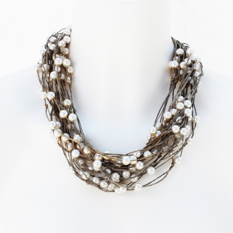 Linen Enola jewelry - necklace fine craftsmanship