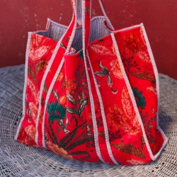 Grand sac cabas XXL en velours rouge fleuri